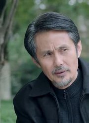 这老爷子做反赌工作