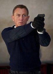 系列最凶险！《007：无暇赴死》凯瑞·福永带来“007”终篇任务