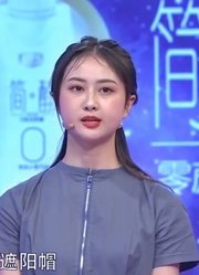 22岁女孩精心打扮去见男友，男友：你打扮的不好看丨爱情保卫战