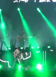 【Maroon5】最新圣保罗站开场Animals+OneMoreNight