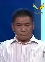 男子家暴后妻子道歉，上楼调解被妻子掌掴，嘉宾了解后直言活该！