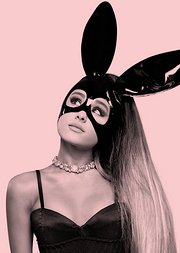 ArianaGrande曼彻斯特慈善演唱会