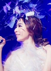 林俊杰给田馥甄写歌被拒，随后自己直接唱成经典，开口直接泪目！