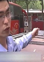 男子特制小货车，用来盗窃高速行驶的大货车，一晚上作案好几次