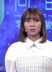女友手术，小伙竟还有心思陪人过生日，女友台上吐槽不断！