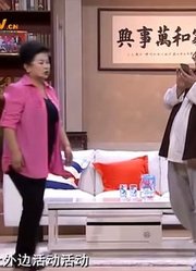 小品《朋友圈》，老范刷朋友圈被媳妇责骂，不料结局出人意料