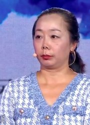 也许他不爱这个女人，但他离婚后的这两年，他在尽一个父亲的职责