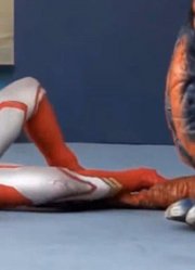 奥特曼舞台剧：梦比优斯和维克特利遇到安培拉星人，银河力挽狂澜