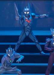 奥特曼舞台剧：出现一群黑暗BOSS，初代直接喊来神秘四奥