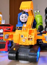 变形灯光挖掘机