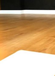 压铸汽车从4号箱开始在斜坡上行驶