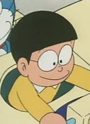 我们家小孩最近迷上了《哆啦A梦》三轮飞机上，到底有什么好玩的