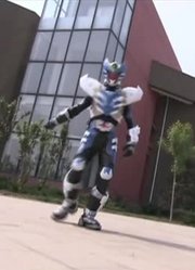 我和奶奶说，身边的死党都爱看《铠甲勇士刑天》乔奢费悔悟