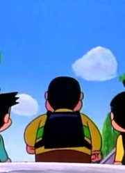 我和老师说，班里最好的朋友都爱看《哆啦A梦经典版》和平天线上