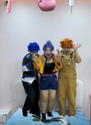 鲁米他们遇到大蛇