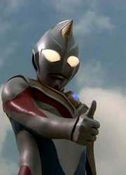 怪兽偷菜被发现，奥特曼教他“做人”