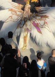 CP32漫展上，女生cos成武魂殿最严厉的千仞雪