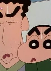 孩子前天开始老看《蜡笔小新》在百货公司看小孩，游戏都不玩了