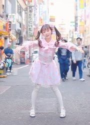 【兰幼金】在日本东京歌舞伎町街头跳小埋体操