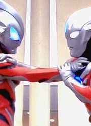 奥特曼舞台剧：捷德被宇宙人控制，掐住了欧布的脖子