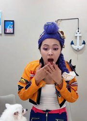 鲁米对球球的爱！#kpop