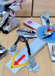 未来战队DX全机器人合体
