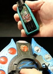 盘点剧中客串登场的奥特曼变身器把玩