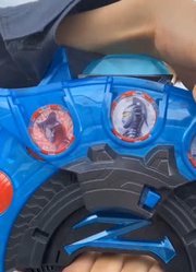 盘点粉丝模仿，两个奥特曼变身名场面，蓝色特利迦自带光芒