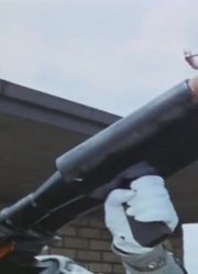 赛文也玩“吃鸡”？怪兽落地成盒