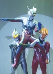 奥特曼舞台剧：赛罗和泰迦打闹，贝利亚让黑暗赛罗来找麻烦