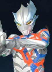 粉丝模仿，布莱泽奥特曼变身名场面，这位全新的战士很像银河