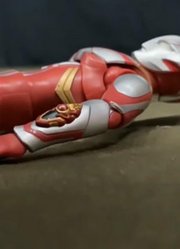 奥特曼玩具：古顿实力不俗，梦比优斯用出光剑才将其消灭