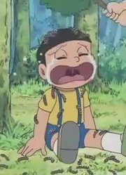 小公主一回家就老看《哆啦A梦》他的起居室，游戏都不玩了