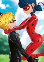 黑猫诺儿男友力爆棚，膝抱瓢虫雷迪毫不费力，好甜啊