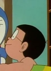 家里的小孩最近迷上了《哆啦A梦》游泳霜，搞的爸妈也想看了