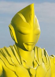 粉丝模仿，德凯奥特曼变身名场面，融合戴拿变身黄金形态