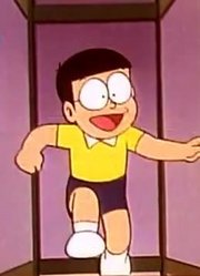 我家小孩最近迷上了《哆啦A梦》走进去景观纸上，搞的爸妈也想看了
