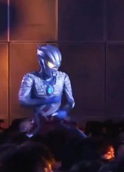 奥特曼舞台剧：奥特一族开了新的挂，阿布索留特一族只能乖乖逃走