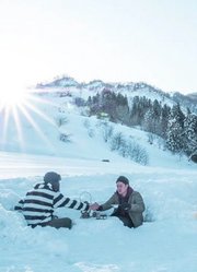 伊豆のぬし釣り/在厚厚的积雪中野营~