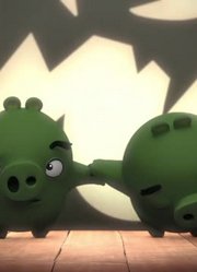 我和家里人说，学校里的好朋友都爱看《愤怒的小鸟之猪猪传》投影戏表演