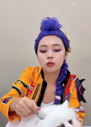 鲁米量身定制的玩偶！#kpop
