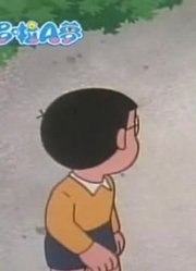家里的小孩最近迷上了《哆啦A梦特别版》，还拉着爸妈一起看