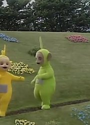 家里的小孩最近迷上了《天线宝宝》WateringtheGarden，真的那么有意思吗