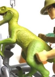 恐龙玩具恐龙逃出笼子救援队制服恐龙