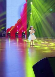 若伊刘大美闺女的2024年合集4