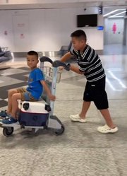 小易一家的欢乐日常