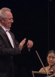 特米尔卡诺夫指挥韦尔比耶音乐节管弦乐团演奏拉赫玛尼诺夫柴可夫斯基利亚多夫作品，2011韦尔比耶音乐节