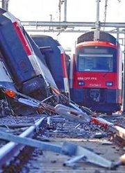 1999年，英国发生火车相撞事故，专家花费了十年调查其原因