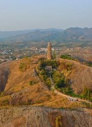 学习风水宝地历史记载九龙缠顶传说天子地，唐王建柏子塔有何隐情