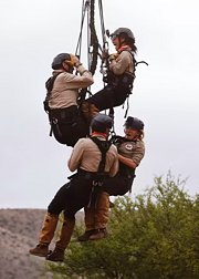 生存使命|跟随贝尔绝境求生